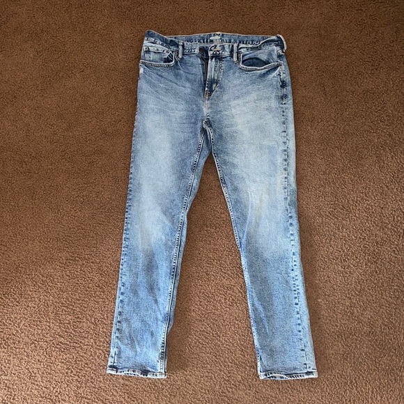 Old Navy 34x32 Slim Built in Flex Jeans - Picture 5 of 5
